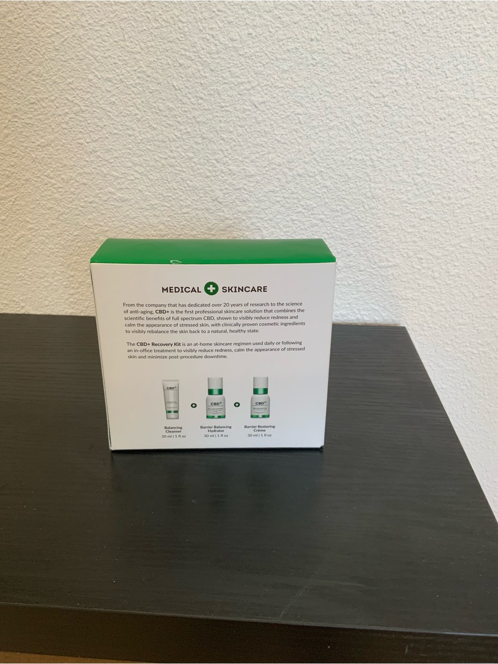 Recovery Kit Acne & Blemish Care — White and Green - Picture 3 of 7